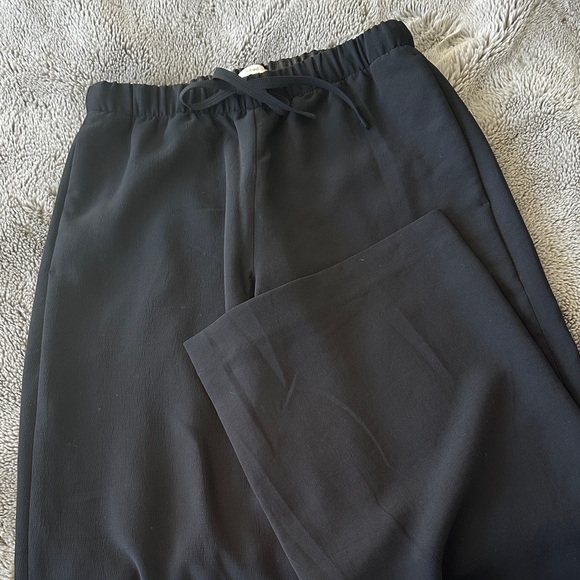 Aritzia black Wilfred pants small regular - Picture 3 of 3
